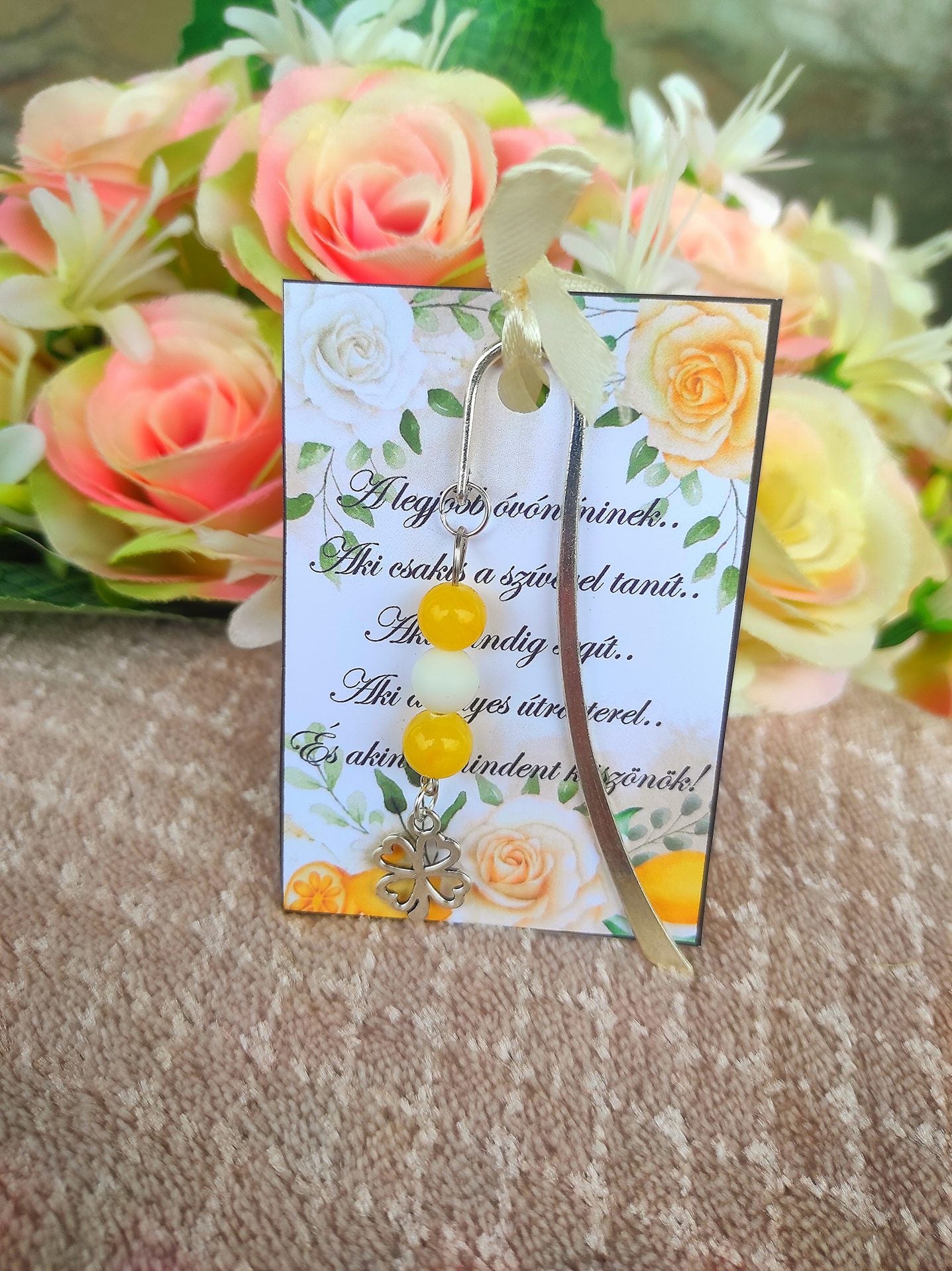 Szerencsehozó ásvány könyvjelző